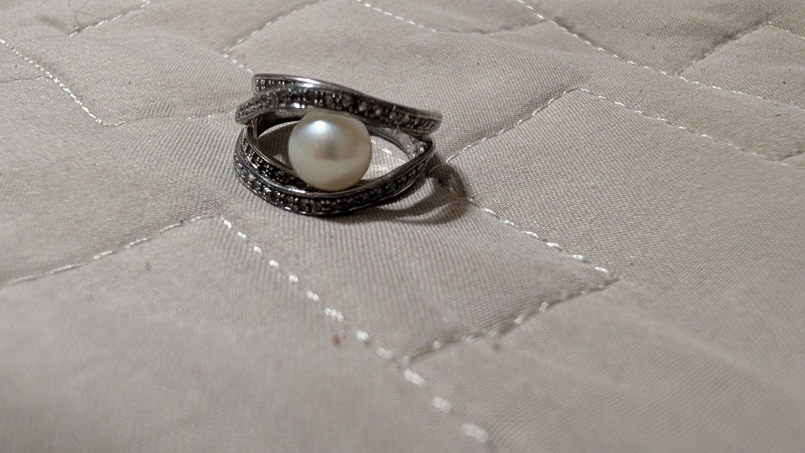 Sterling Silver Pearl CZ Infinity band wrap Ring size 6.25