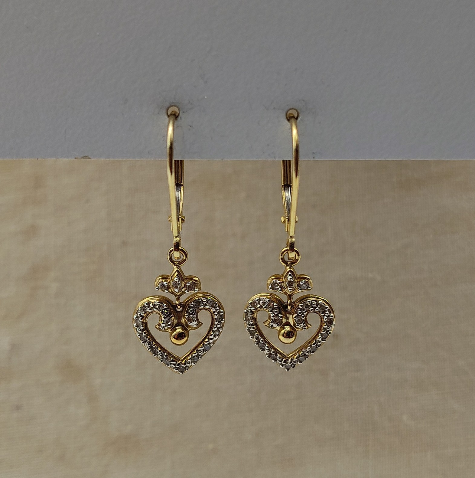 Vintage Heart Clear Stone 14k Solid Yellow Gold Post Earrings Dangle Drop