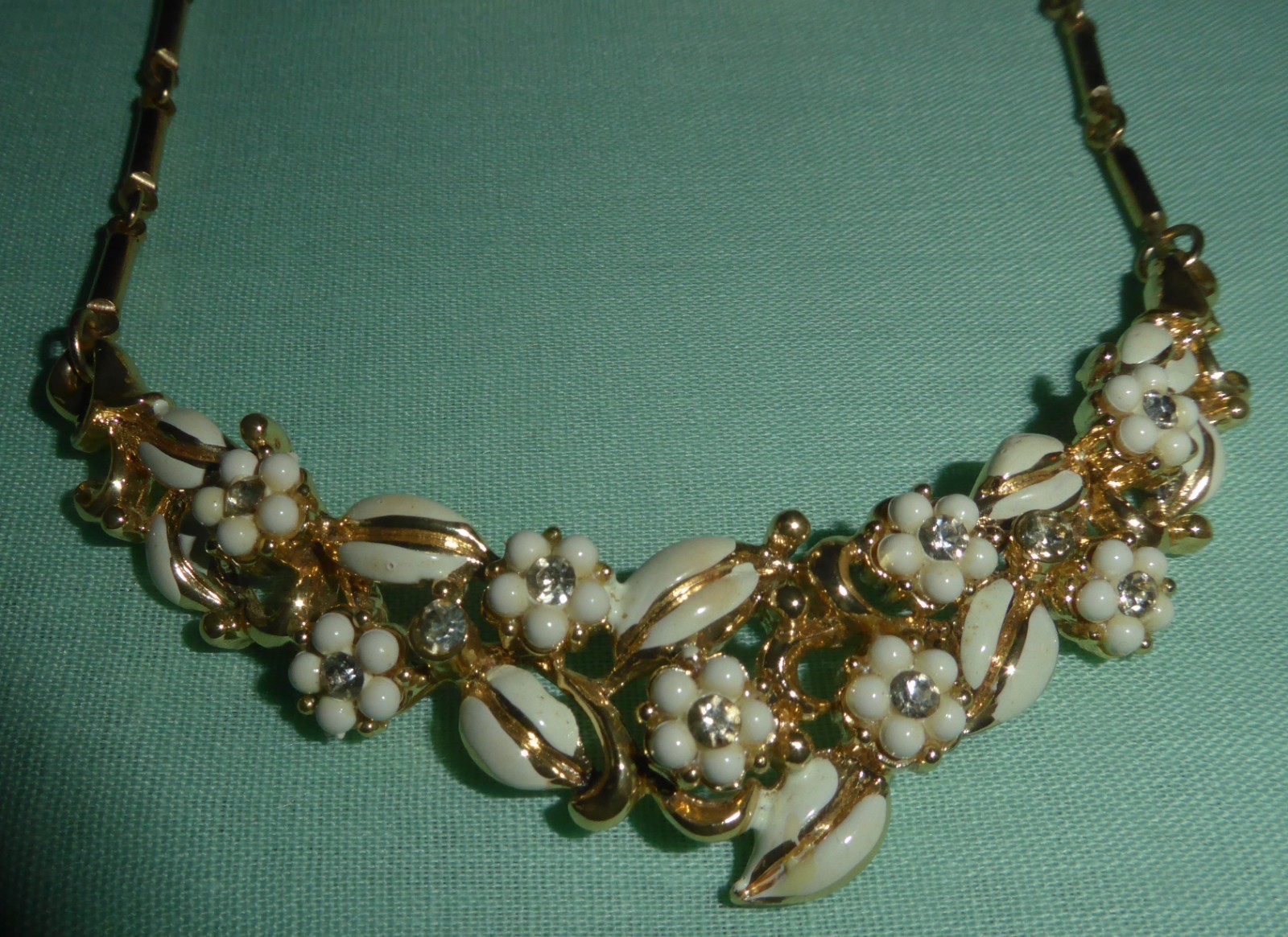 Vintage CORO Silver-tone White Enamel Floral Bib Necklace with Matching Earrings