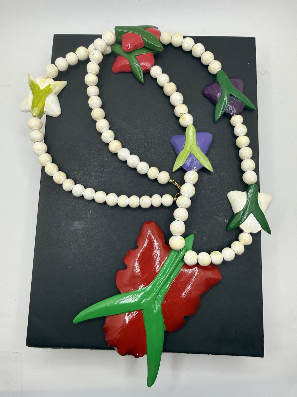 Vintage Hand-Carved Wood Orchid Necklace Tropical Flowers Red Cream Purple