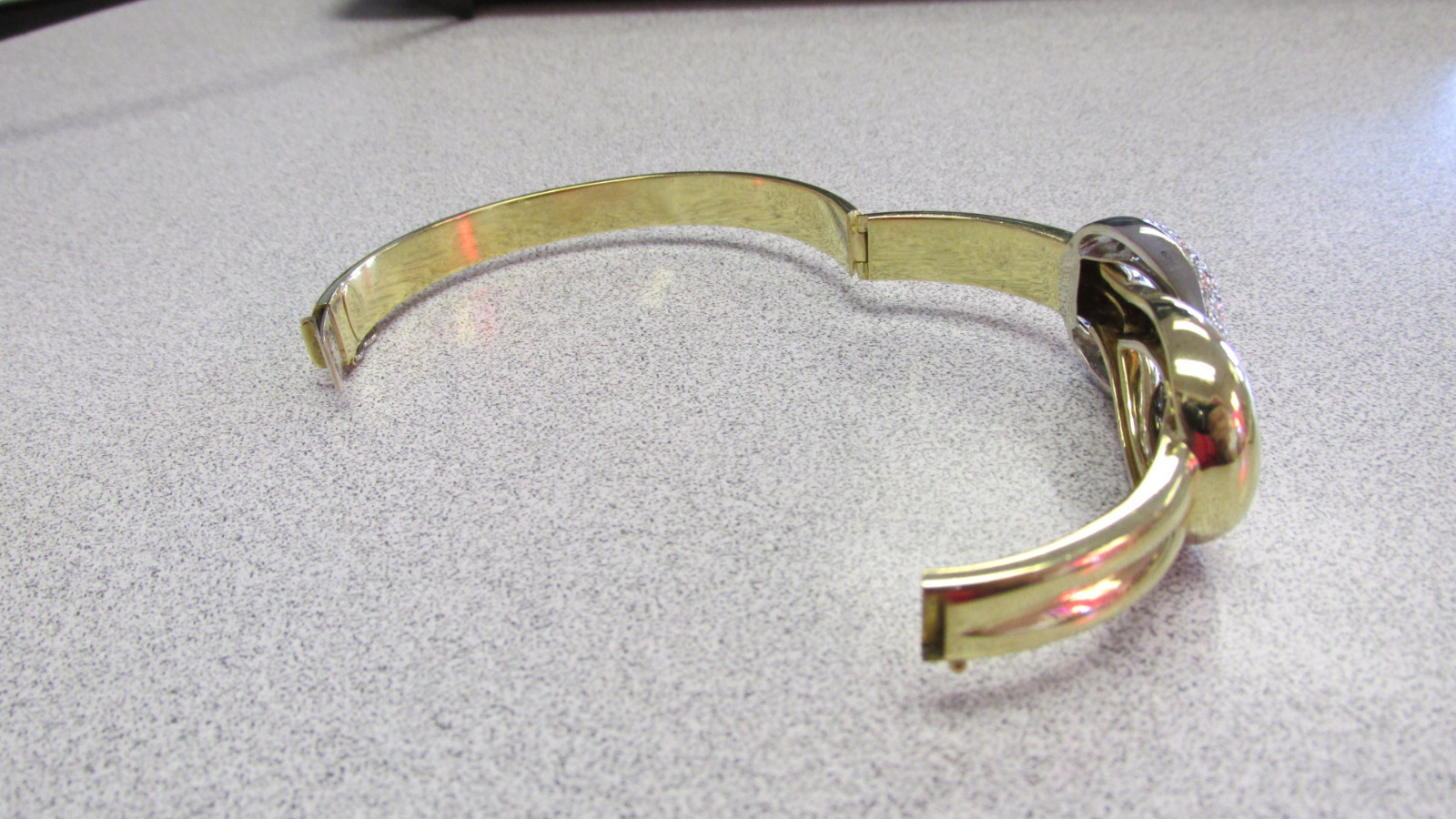High Quality 18k Gold 2.50 ctw VVS1-VS1-F/G Diamond Bangle Bracelet Make Offer