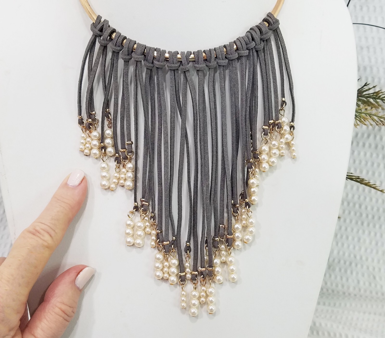 Vintage Signed INC Boho Taupe Suede & Pearl Bead Fringe Bib Gold Tone Neck Ring