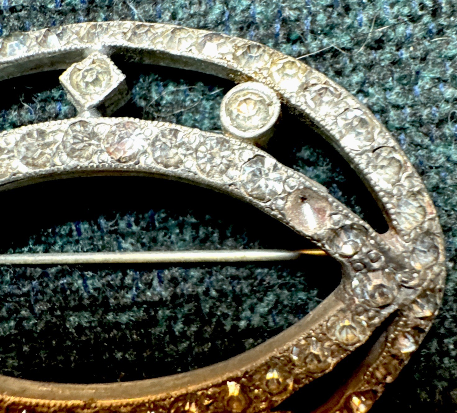 Retro Silverite Oval Brooch Pin with Rhinestones Vintage