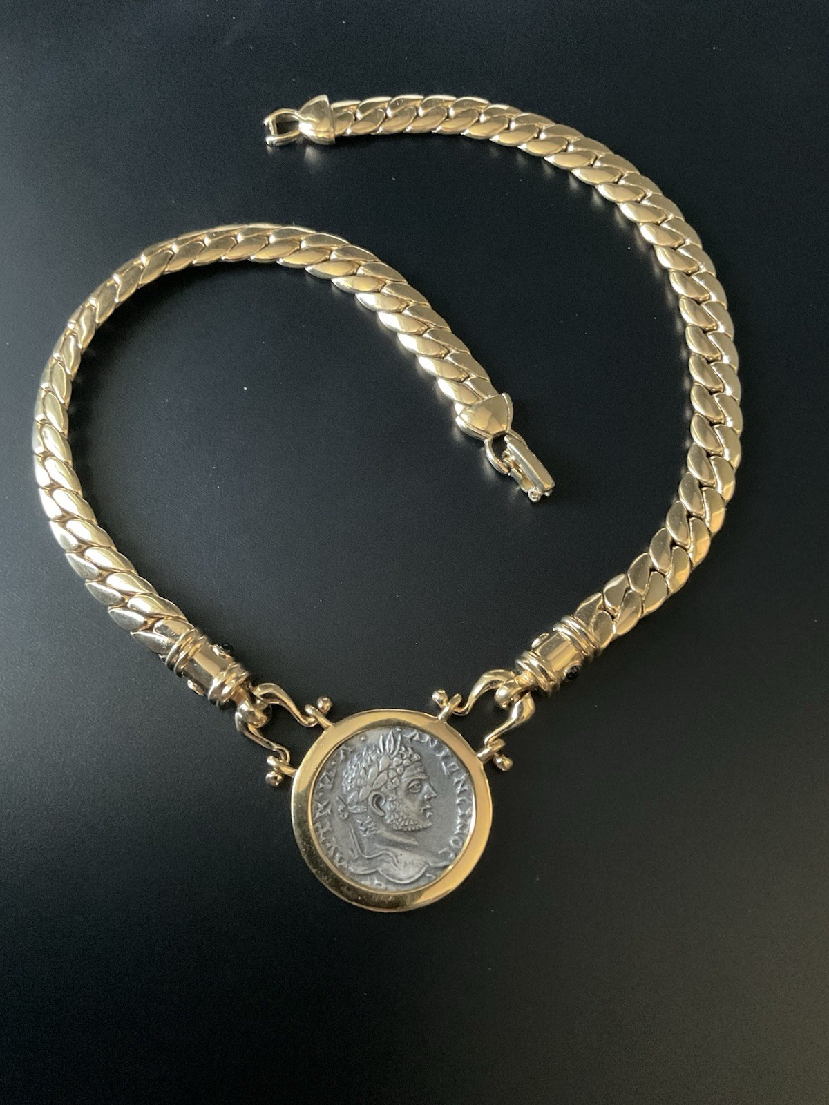 Vintage Gold Tone Faux ROMAN SOLDIER COIN Necklace Chunky Thick Chain 16”