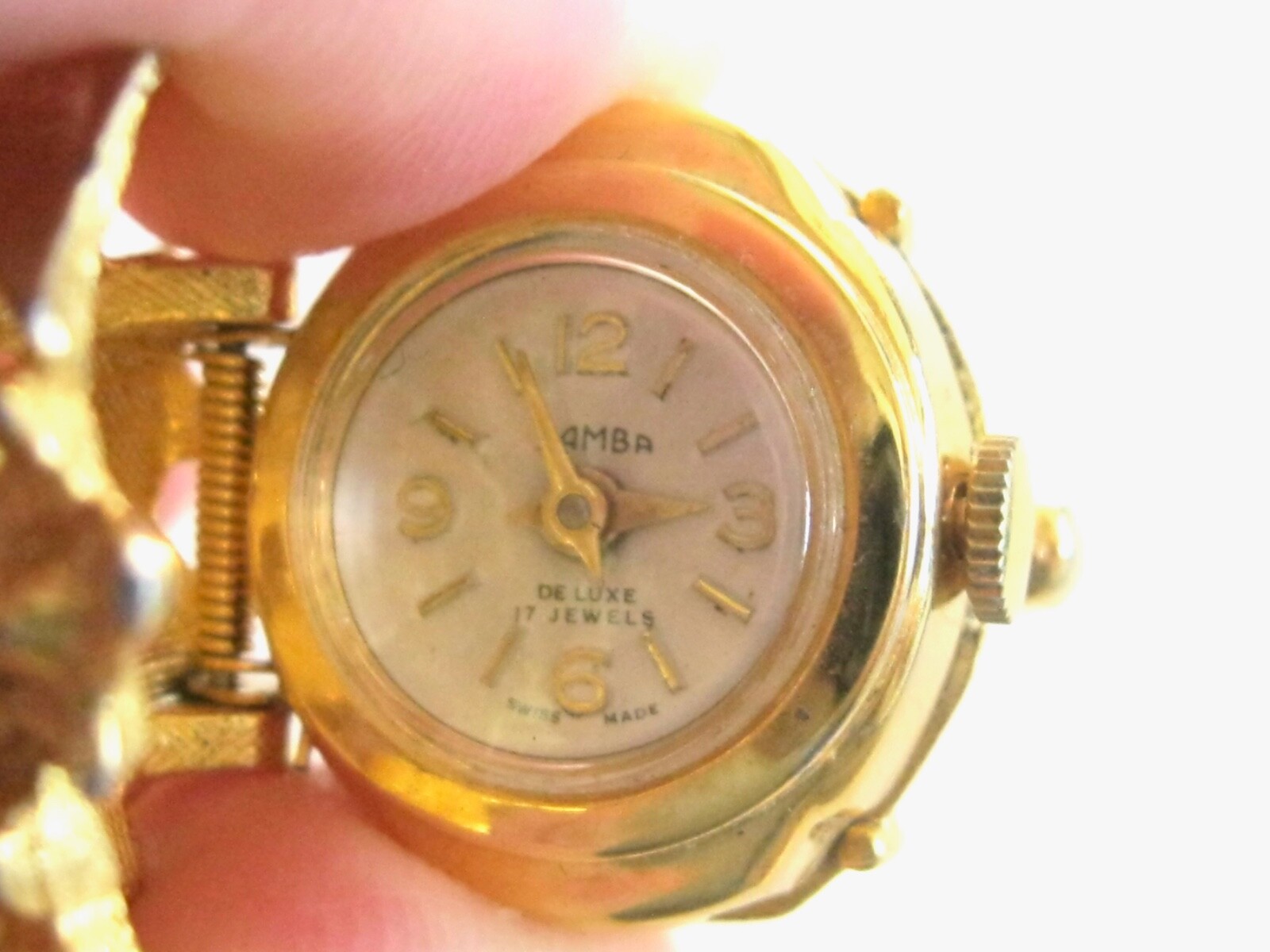 VINTAGE SAMBA MANUAL WIND WATCH RING W HINGED SPRING FORGET ME NOT FLORAL COVER