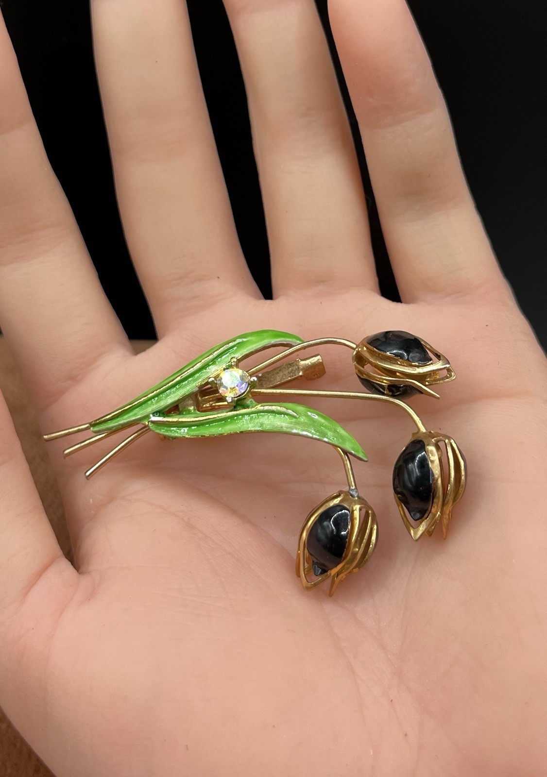 Vintage Black Enamel Moving Tulip Mid Brooch 3-D Bouquet Gold tone 2.5”