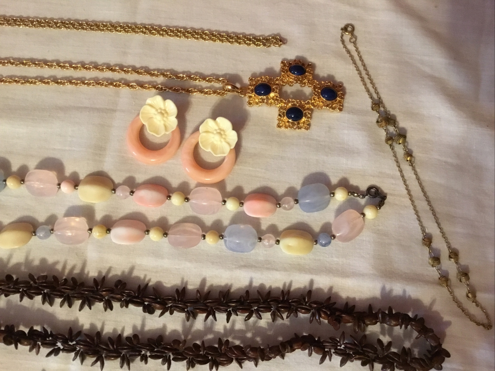 Estate Auction Vintage Jewelry Lot Necklaces Brooches Pins Earrings Freirich