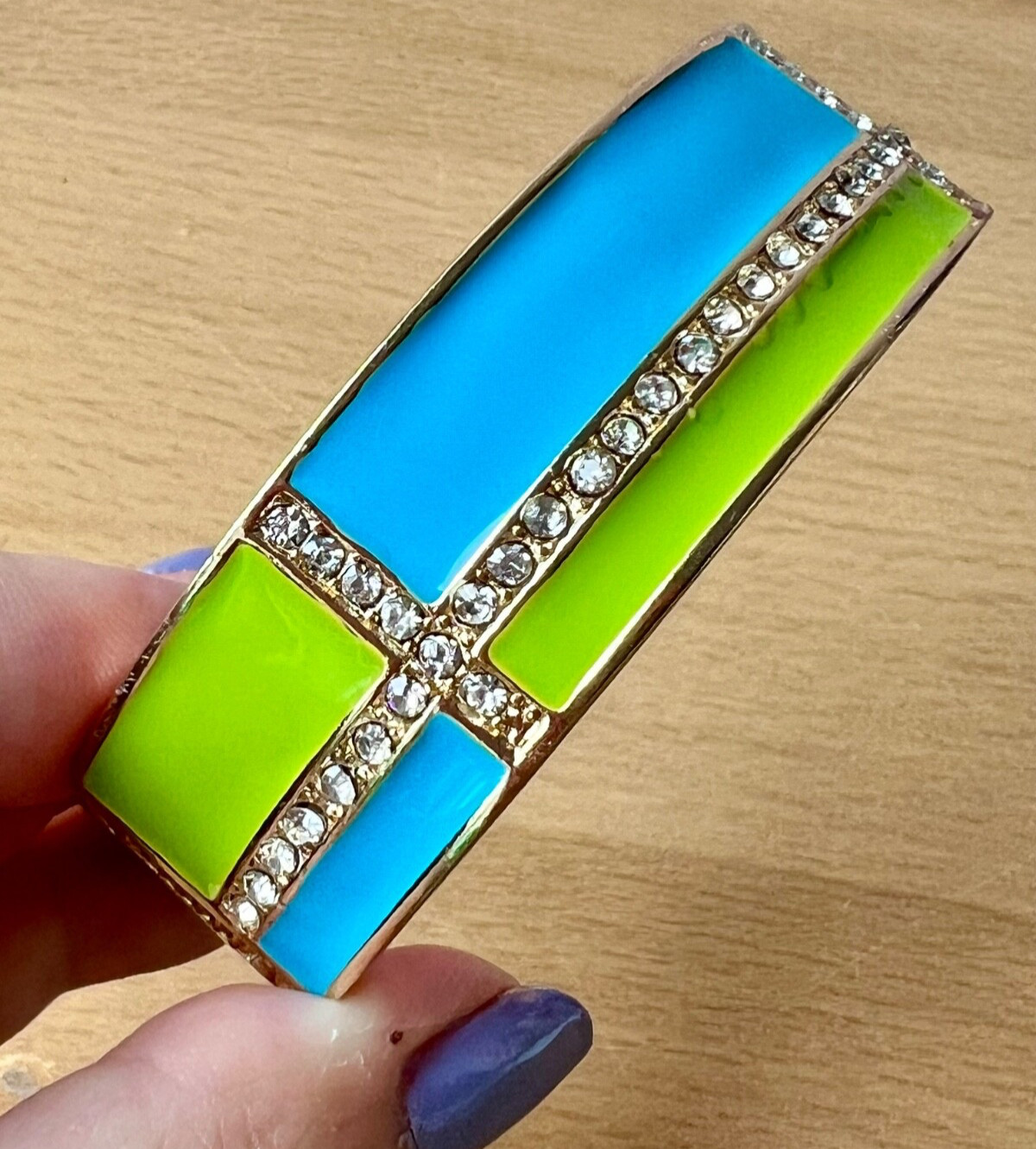 VINTAGE VIVID NEON GREEN & BLUE ENAMEL RHINESTONES HINGED WIDE BANGLE BRACELET