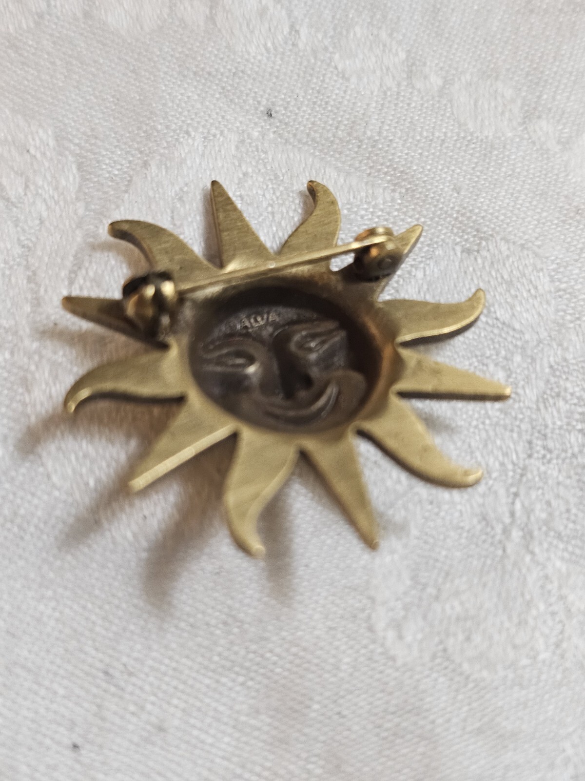 Vtg Brooch/Pin ALVA Studios Signed Gold Tone Celestial Sunburst 1″ Hippie Boho