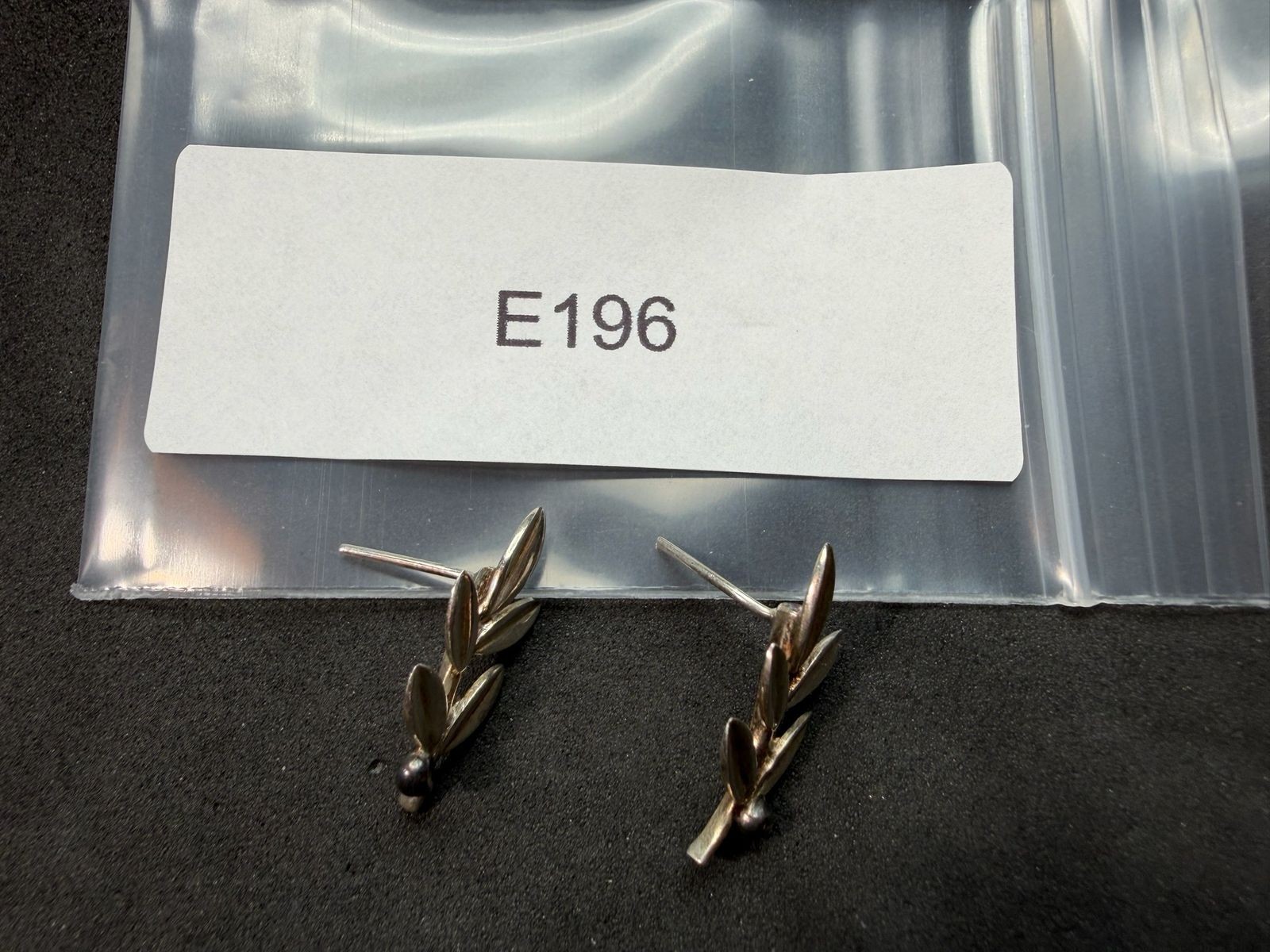 2.28g Vintage Sterling Silver 925 Leaf Branch Earrings Nature Botanical Design M