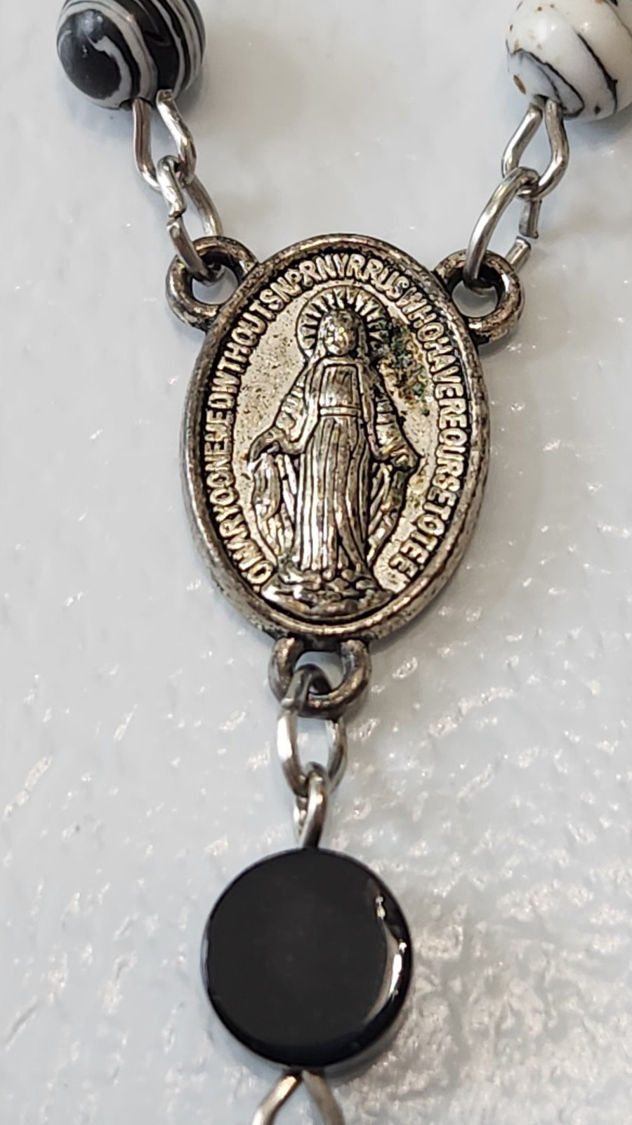 Vintage Italy Creed Sterling Silver Cross black white rosary pendant necklace