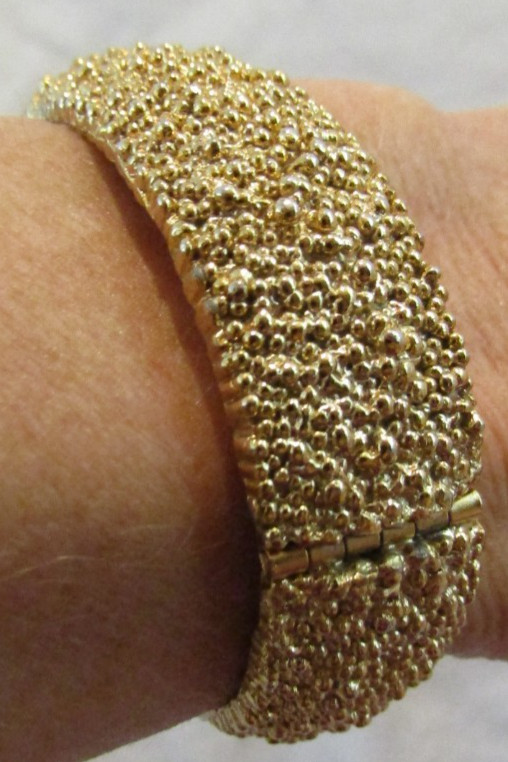 Vintage Napier gold tone bracelet textured Bark Finish safety chain box tab RARE