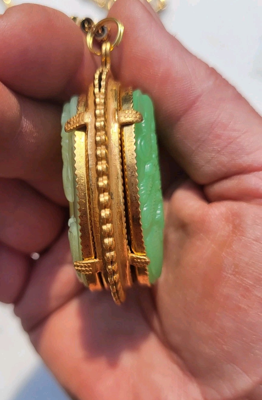 VINTAGE HASKELL 2 LADY CAMEO’S URANIUM GLASS PENDANT MONET BAMBOO NECKLACE OOAK