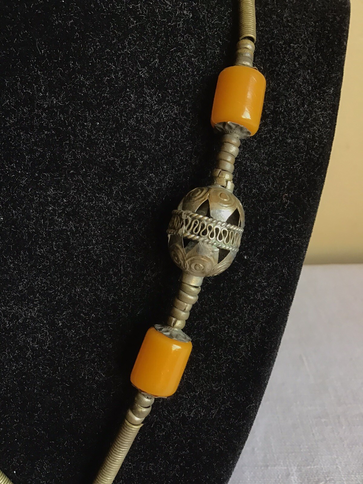 Vintage Brown Agate Handcrafted Metal Beaded Fashion Jewelry Necklace 11″ Long