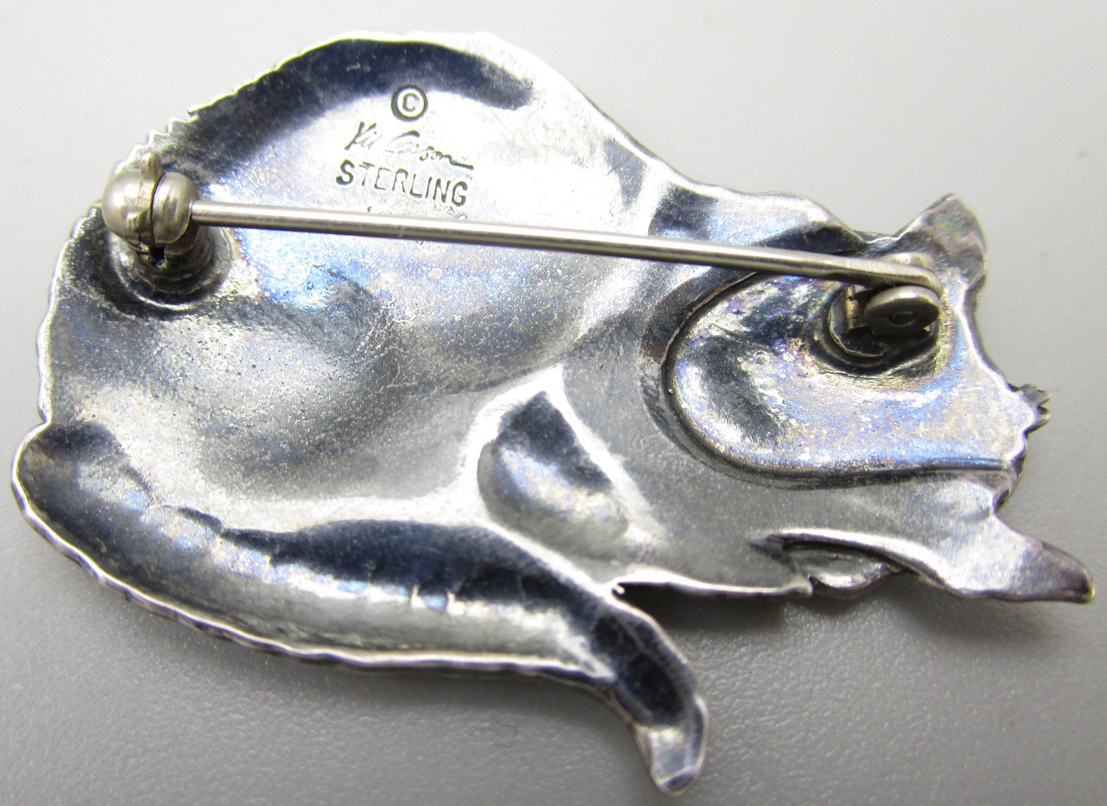 SCARCE KIT CARSON STERLING “ALICE IN WONDERLAND” CHESHIRE CAT BROOCH PIN