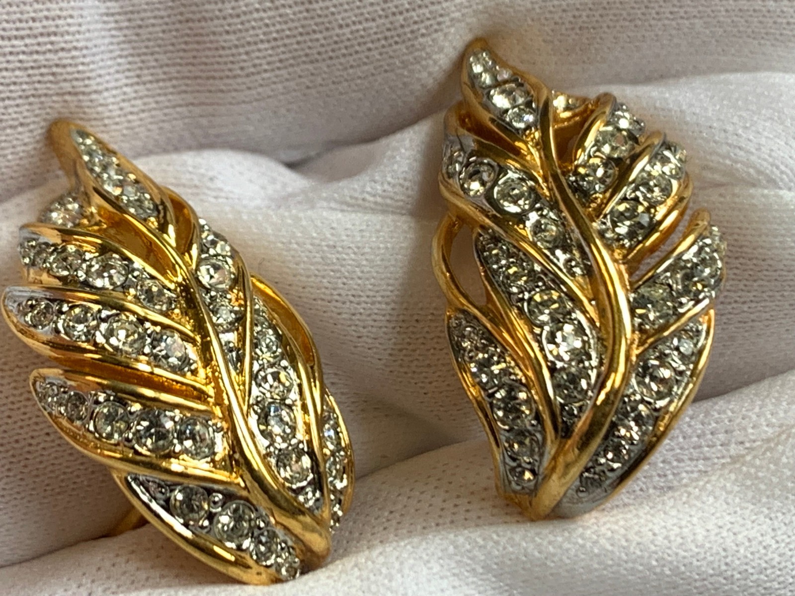 Estate Auction Jewelry Collection Clip-On Earrings Replica Costume Jewelry