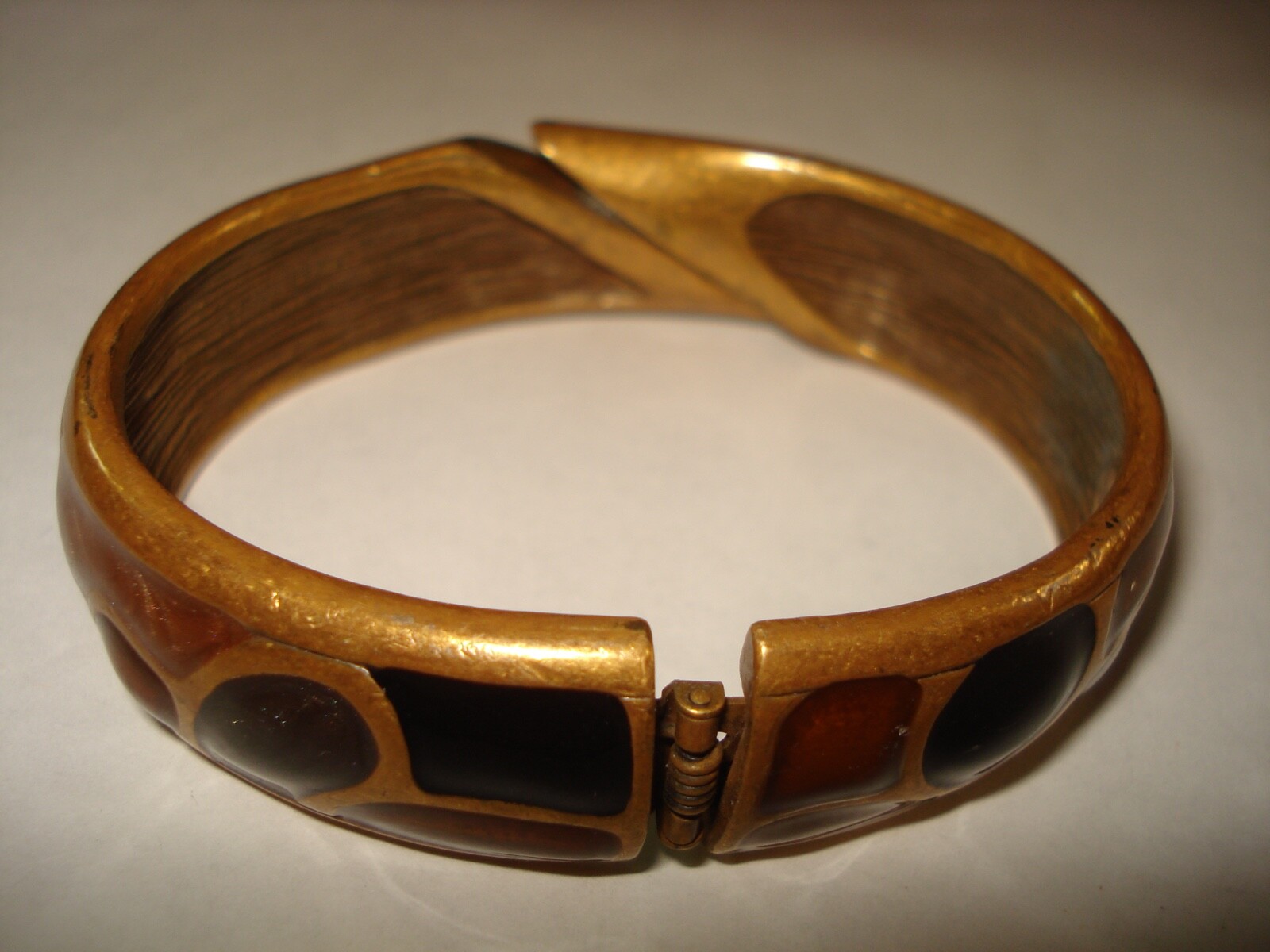 Vintage CHICOS Swirled Enamel -Shades of Brown Hinged Rhinestone Bracelet