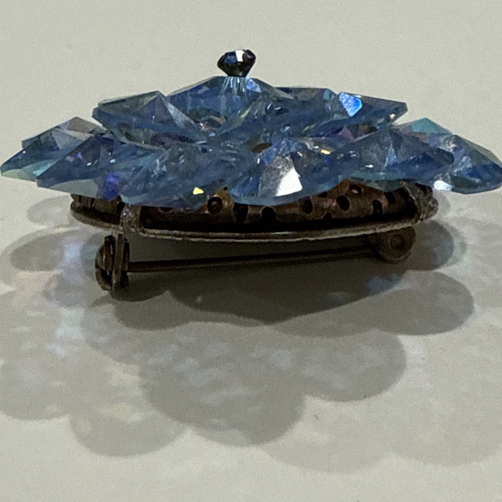 Vintage Blue Tones Rivoli Bead Flower Brooch – VENDOME Inspired