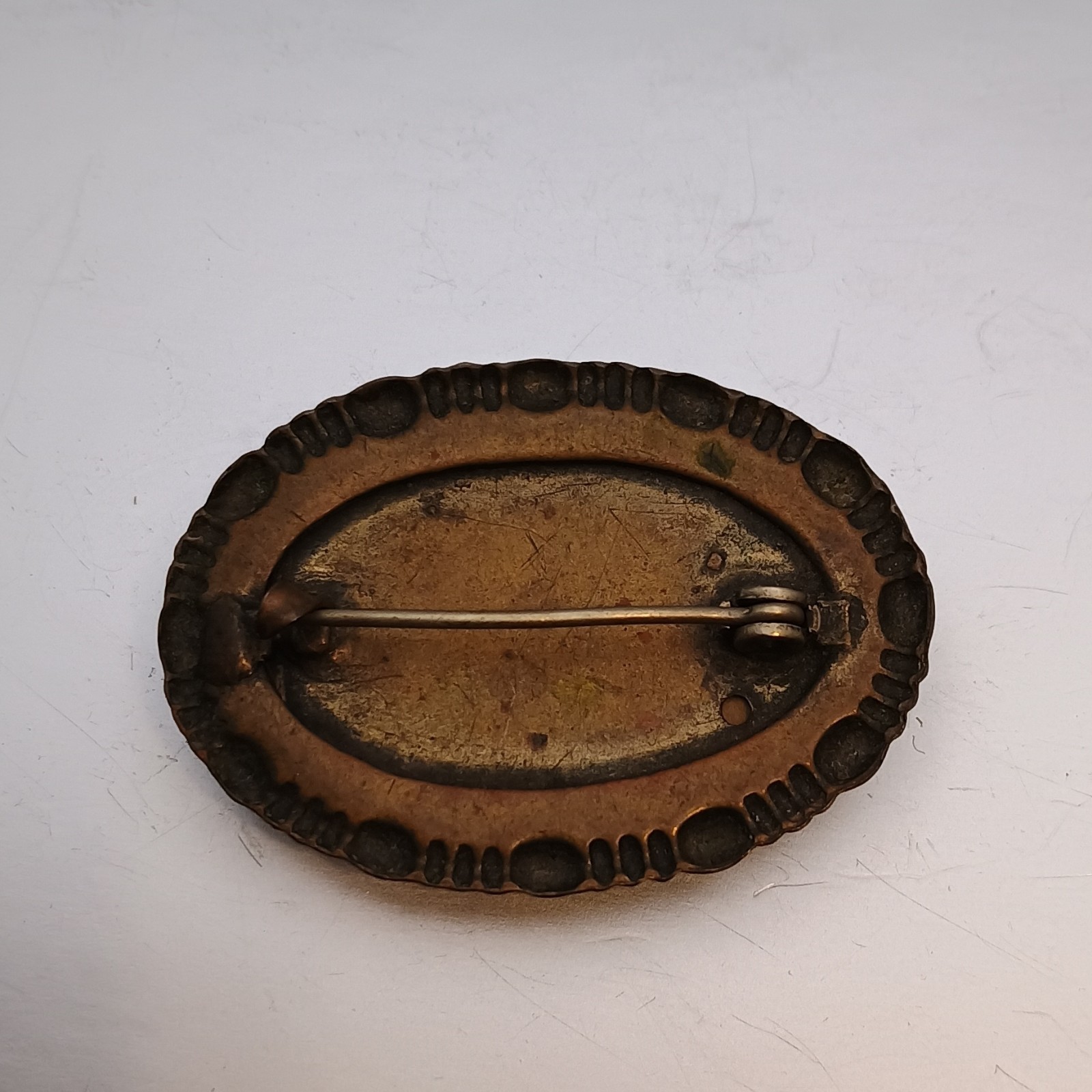 Oval Butterfly Brooch Pin, Brown Metal, No Stone, Animals & Insects Theme