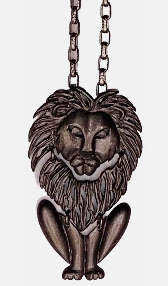 VTG Lion Silver Tone Pendant W/ 20″ Thick Chain *2 Articulated Crouched Wild