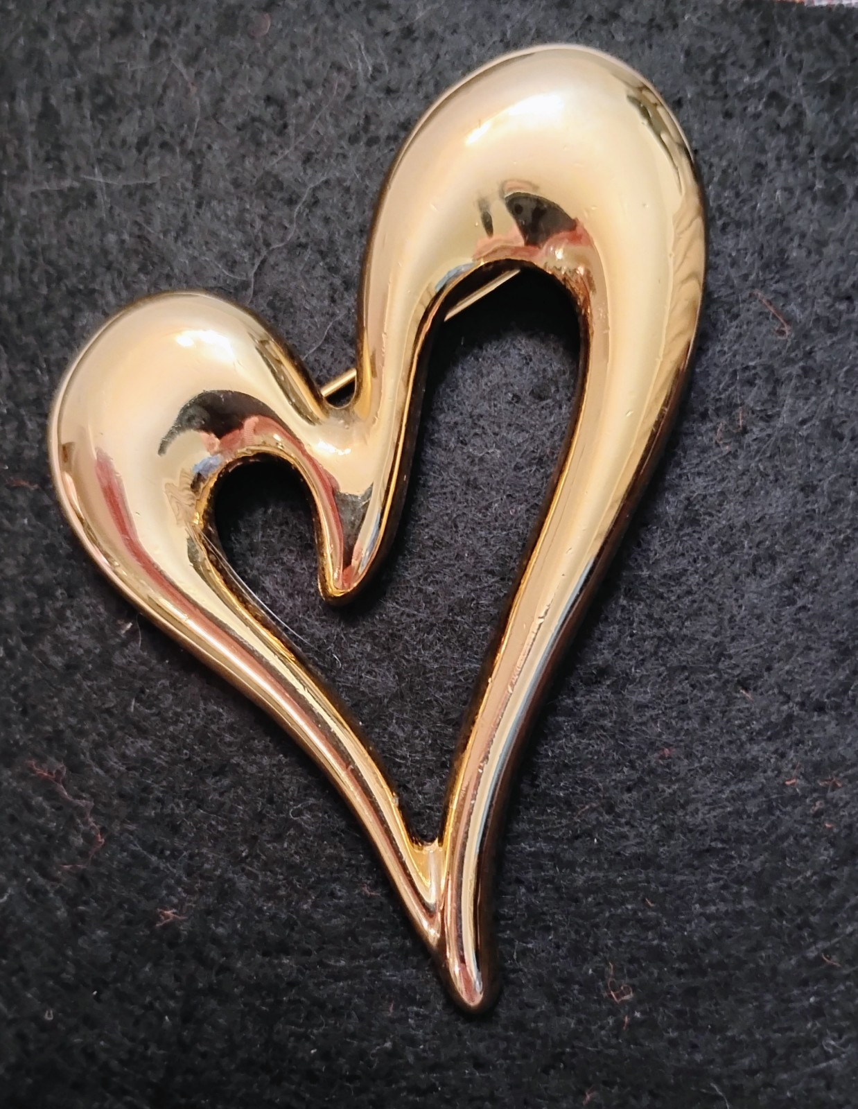 Vintage Gold Tone Puff Heart Pin Brooch 3″ by 2.5″