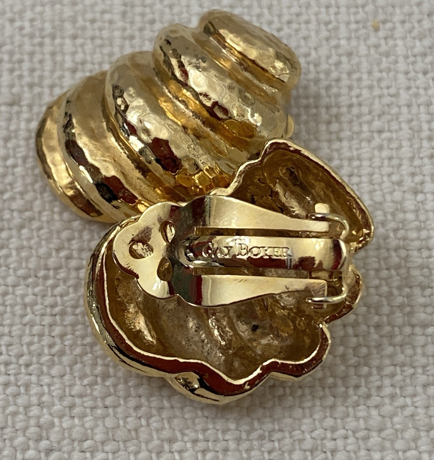 Vintage 80s Gay Boyer Clip On Statement Earrings Gold Tone Fluted Shell