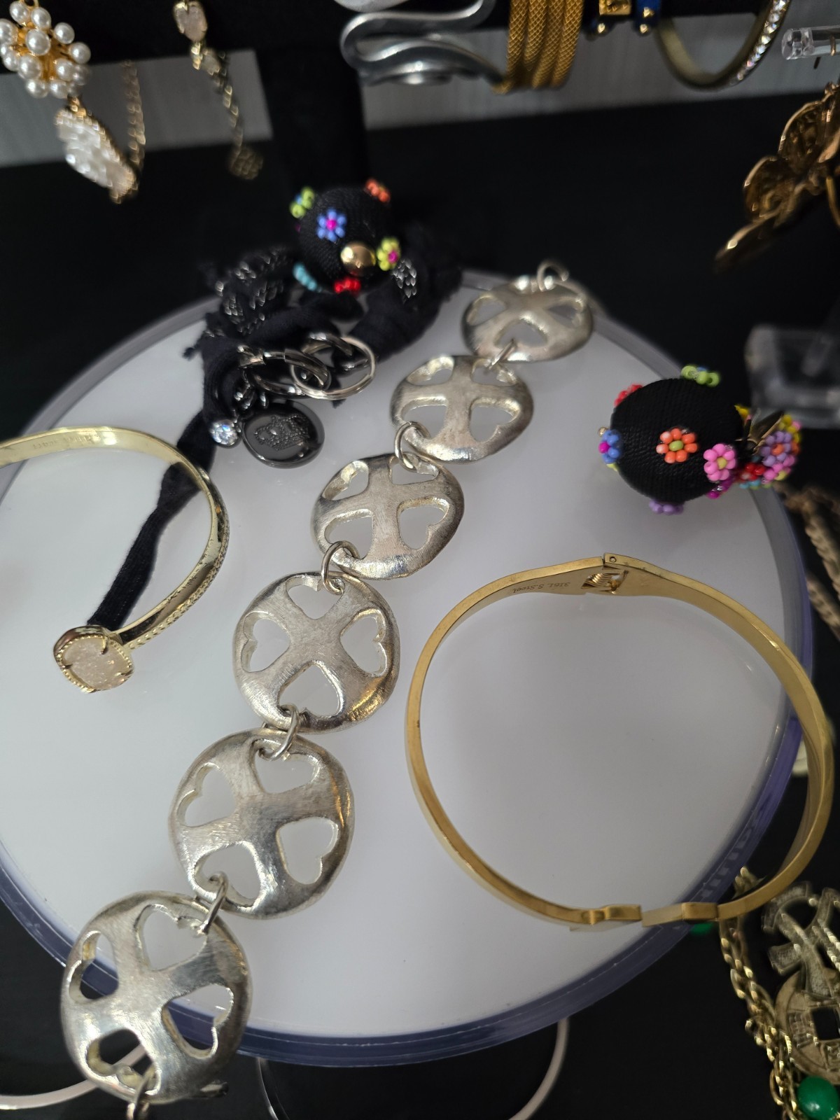 Elegant vintage /now jewelry lot some signed