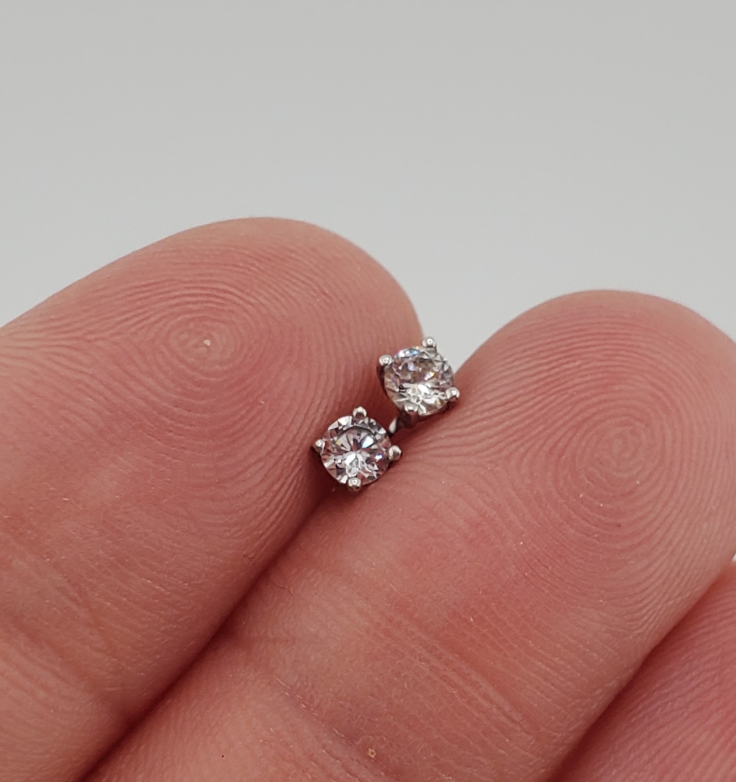 VTG 925 API Stud CZ 3mm Earrings Sterling Silver Brilliant Petite Daily Wear