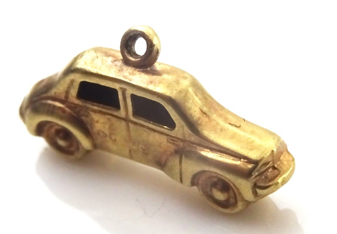 Vintage 9 karat Gold Car Charm