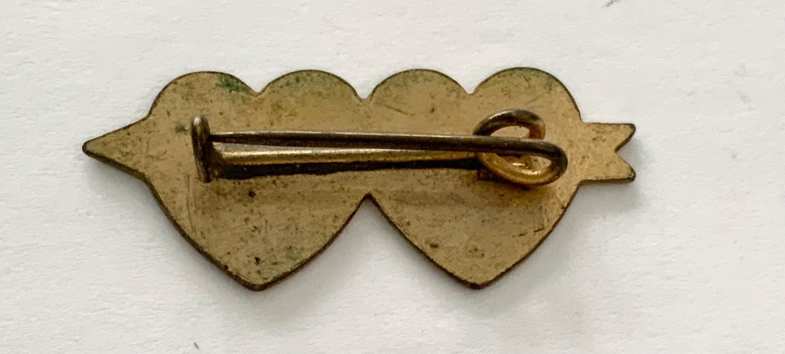 Victorian Sweetheart Pin Double Heart Brass Brooch – Initials D L S – Dated 1937