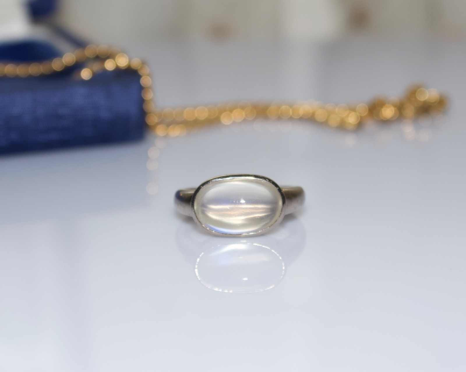 Vintage 14k White Gold Moonstone Bezel Set Solitaire Stacking Band Ring