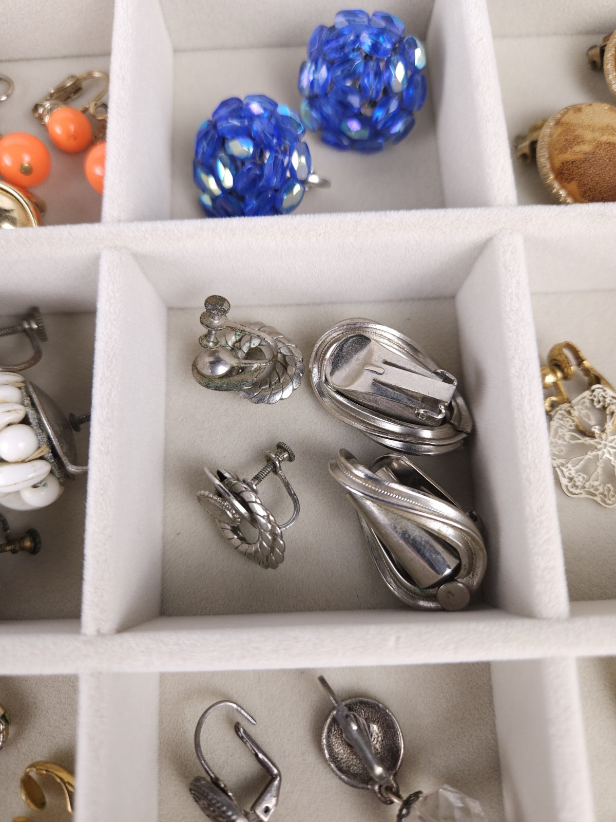 Large Lot Of Vintage Estate Antique 80’s 90’s Clip-On And Tension Earrings