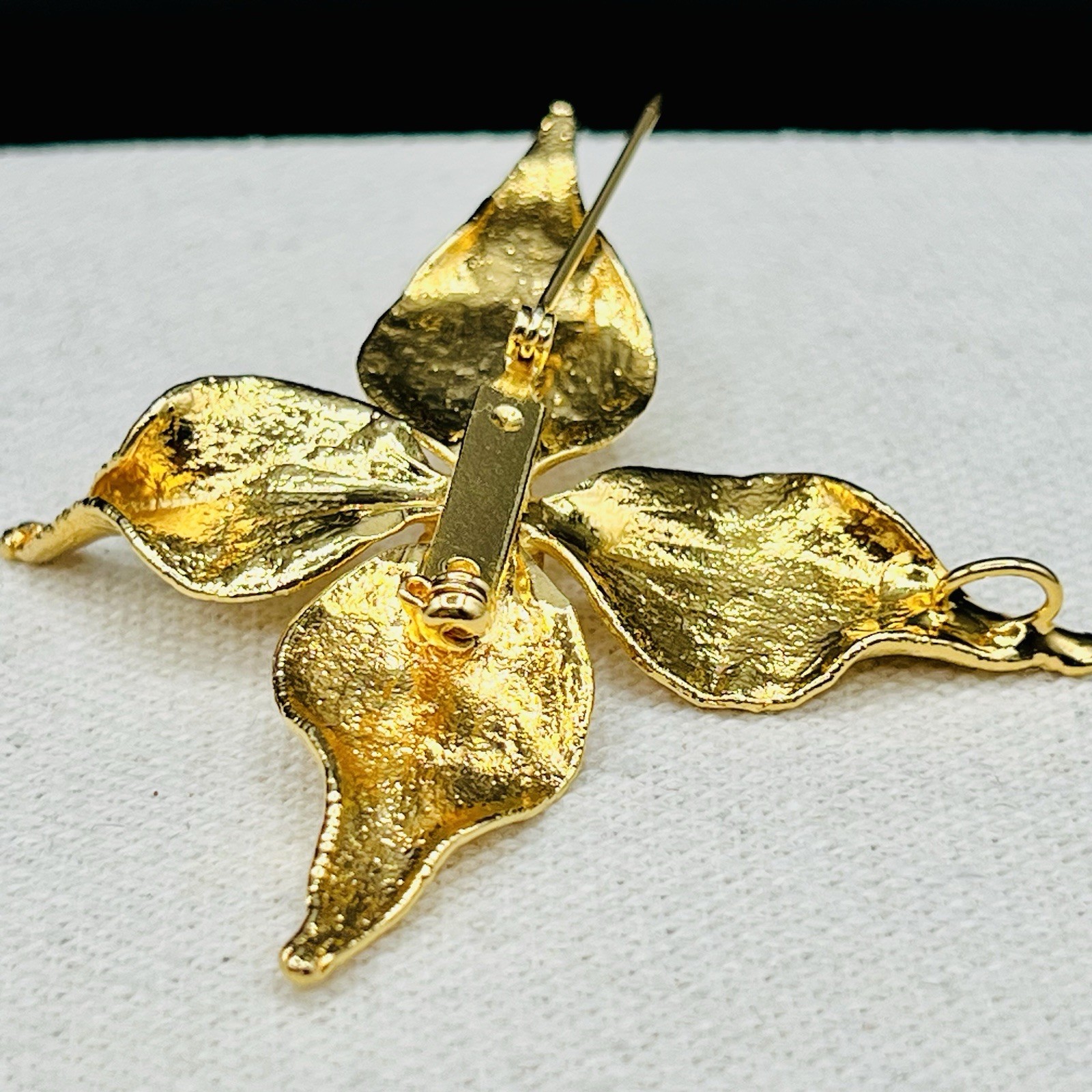 Vintage Gold Tone Flower Brooch Pendant Necklace Convertible Floral Statement
