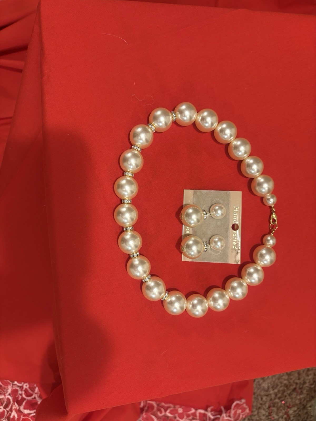 Vintage Women’s Pearl And Rhinestone Necklace And Earrings Set