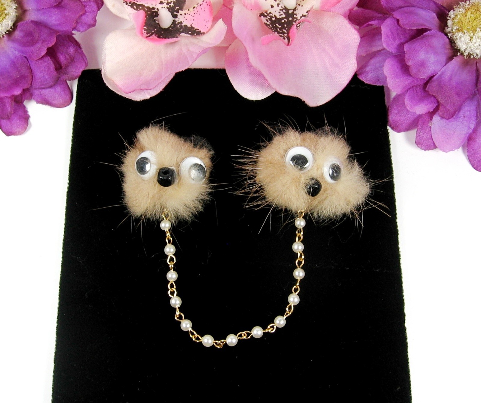 Vintage FUN Faux FUR FOX SWEATER GUARD Beads GOOGLY EYES Goldtone Clips