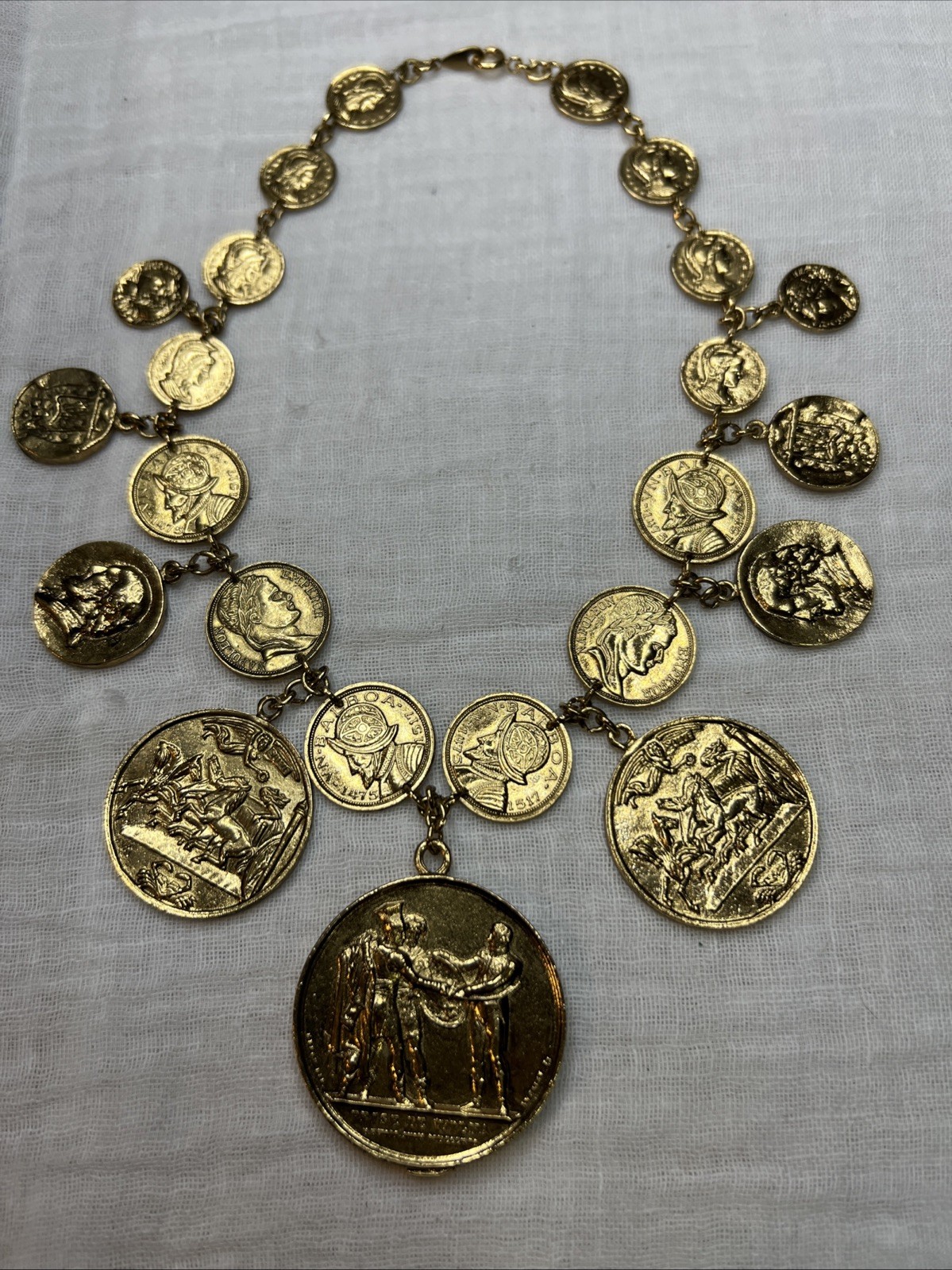 VTG Crown Trifari Roman Coin Bib Collar Necklace 15” Gold Tone Runway 1978-85