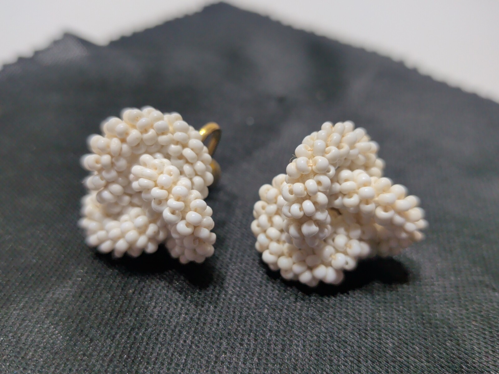 ✨VINTAGE✨ Mid Century Tiny Beaded Knot Style Screw Back Earrings
