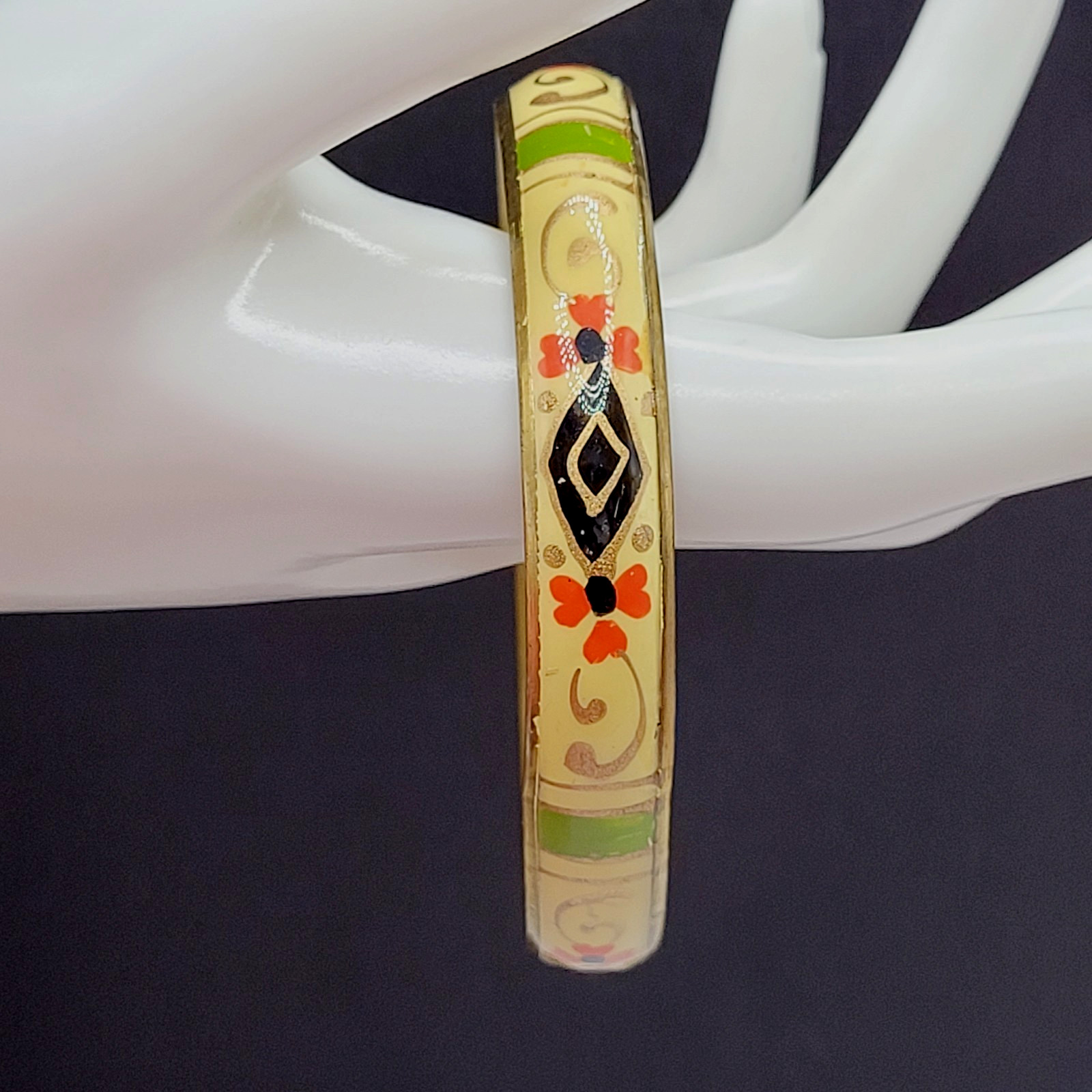 Hand Painted Cream Green Gold Enamel Vintage Bangle Brass Tone Bracelet 9 Inch