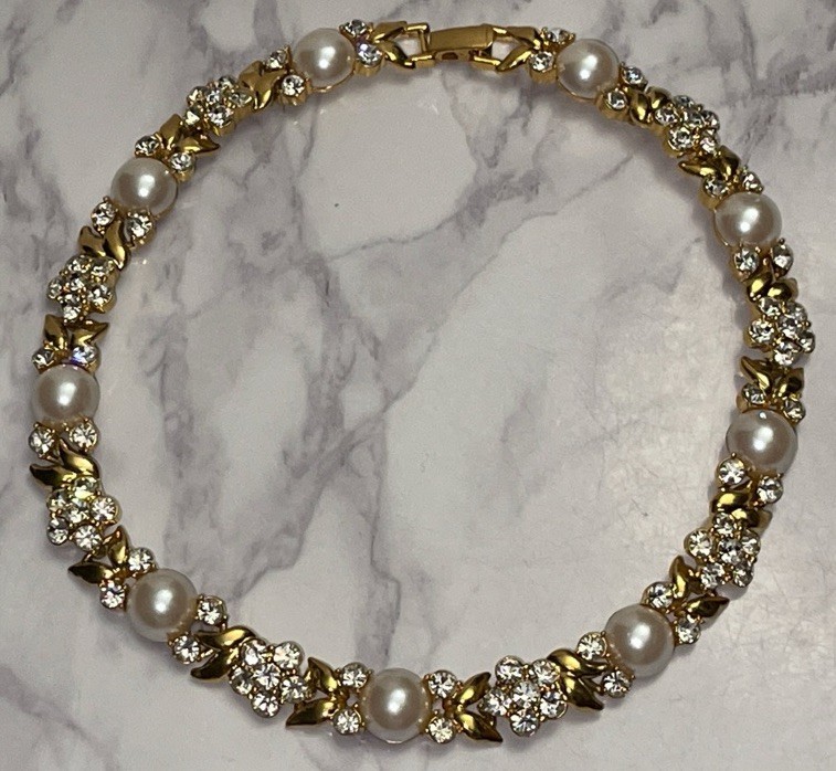 Vintage Gold Tone Rhinestone Faux Pearl Cabochon 15″ Necklace Jewelry YD-8