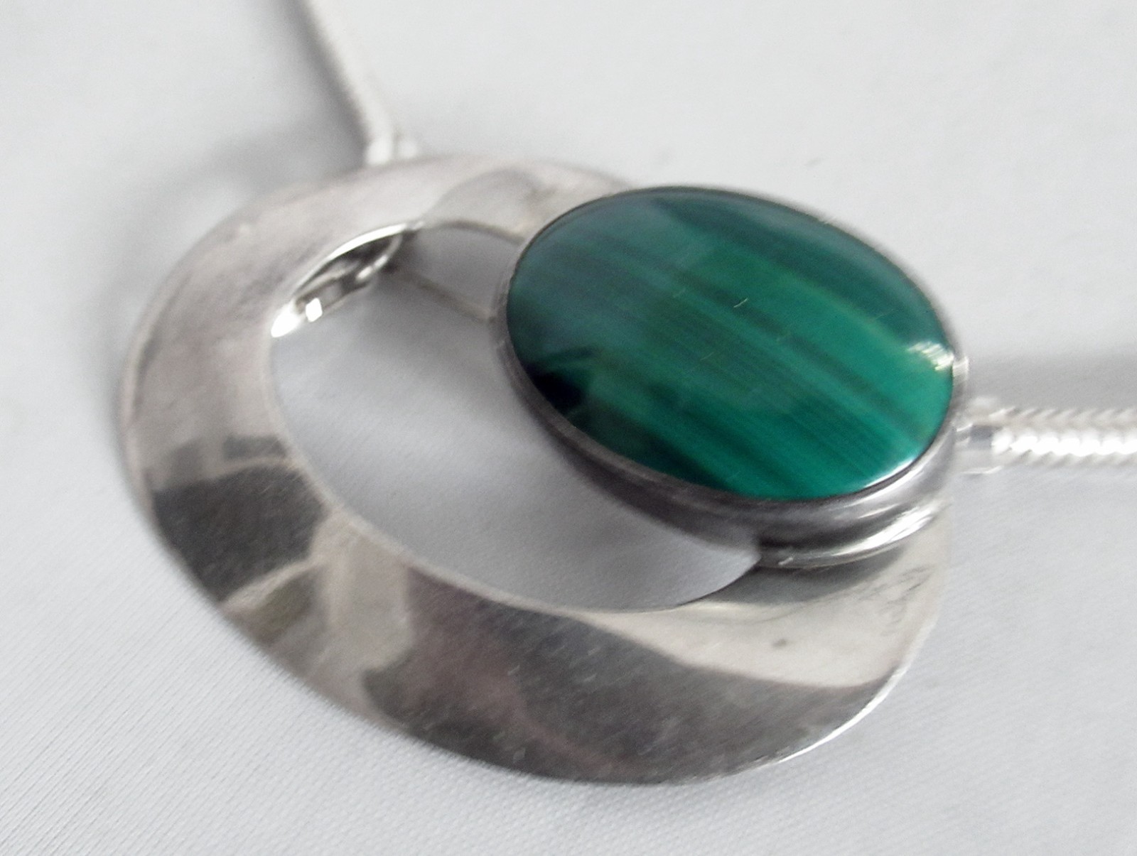 STUDIO ARTIST S.E. STERLING MODERNIST PENDANT BROOCH NECKLACE, 2 INCHES PENDANT
