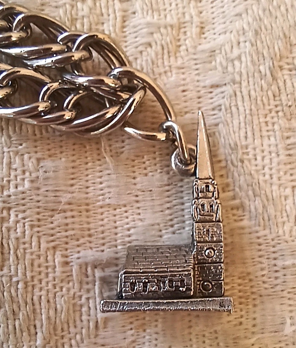 Vtg Boston MA Charm Bracelet Silver Tone Metal Paul Revere North Church Constitu