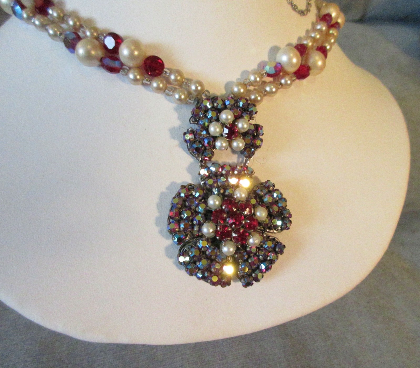 vintage signed ORIGINAL BY ROBERT rhinestone pearl necklace and bracelet set
