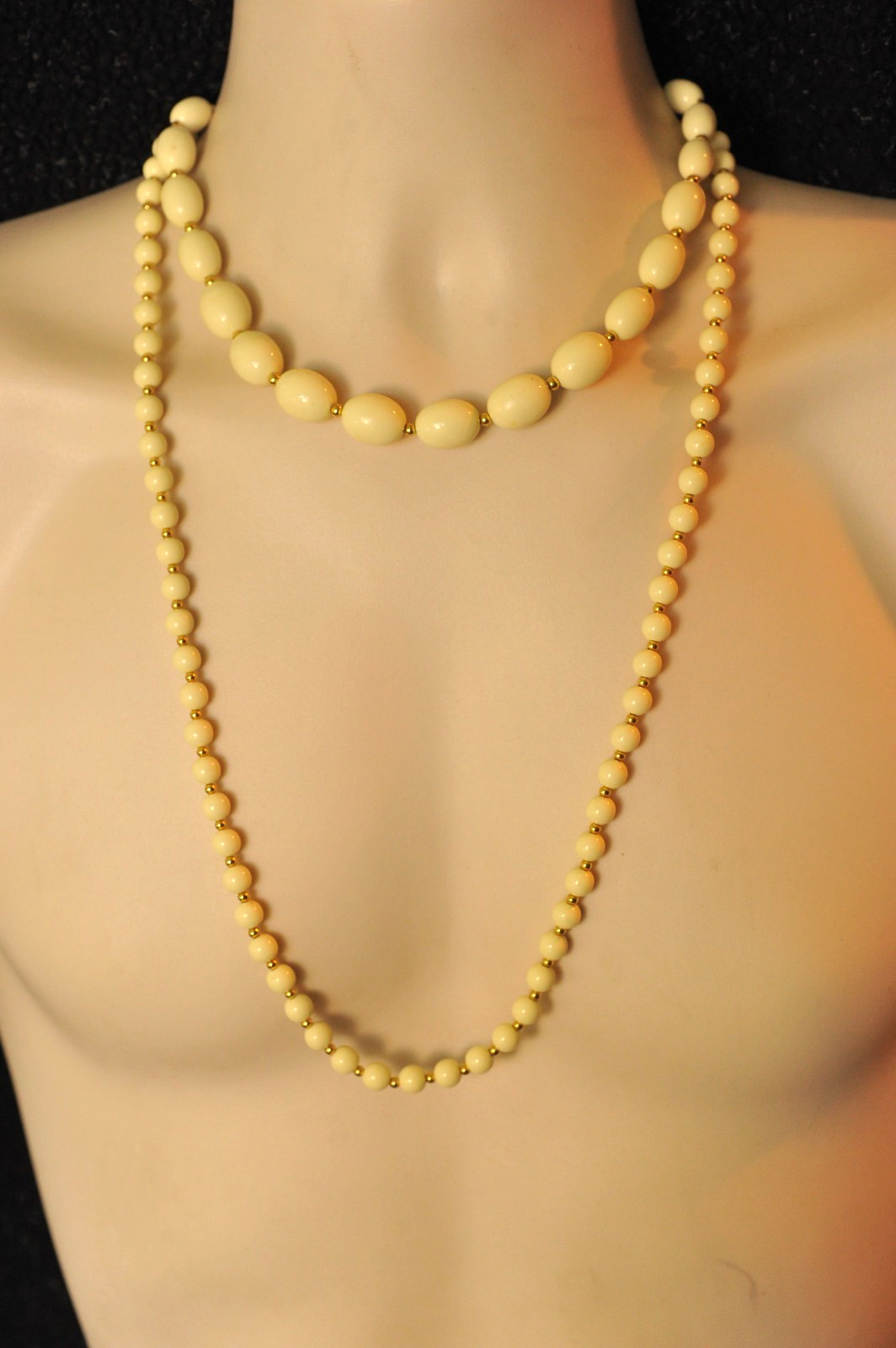 Necklace Monet signed LOT cream ivory gold tone bead beaded ZD19