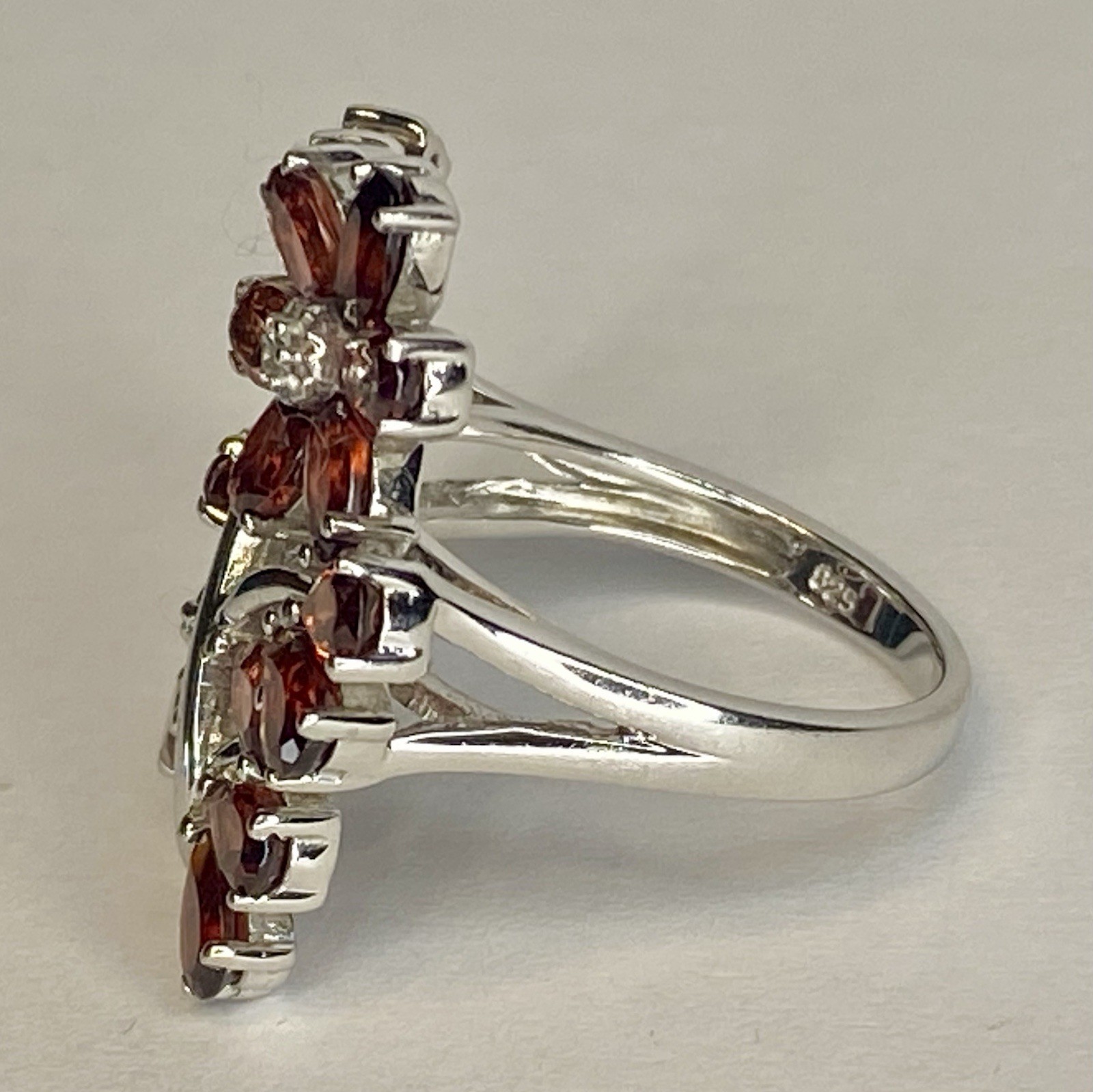 Vintage 925 Sterling Silver Natural Garnet Flower Floral Cluster Statement Ring