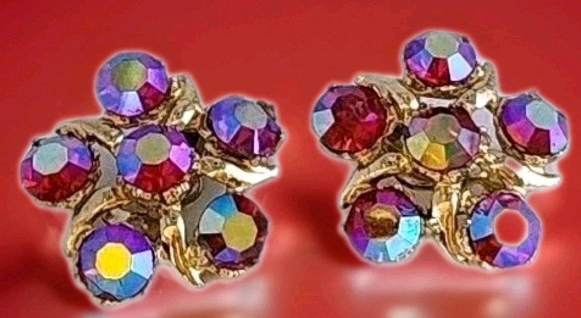 AURORA BOREALIS PURPLE BLUE PINK HUES FLOWER CLIP-ON EARRINGS-1.25″ DIAMETER