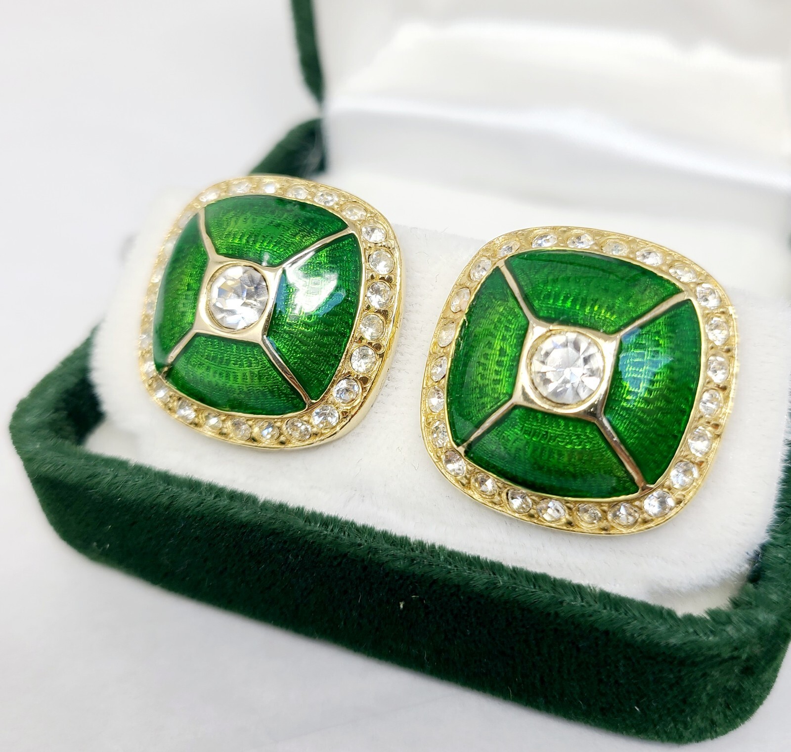 GAY BOYER Gold Tone Enamel and Rhinesto Clip-On Earrings – Estate