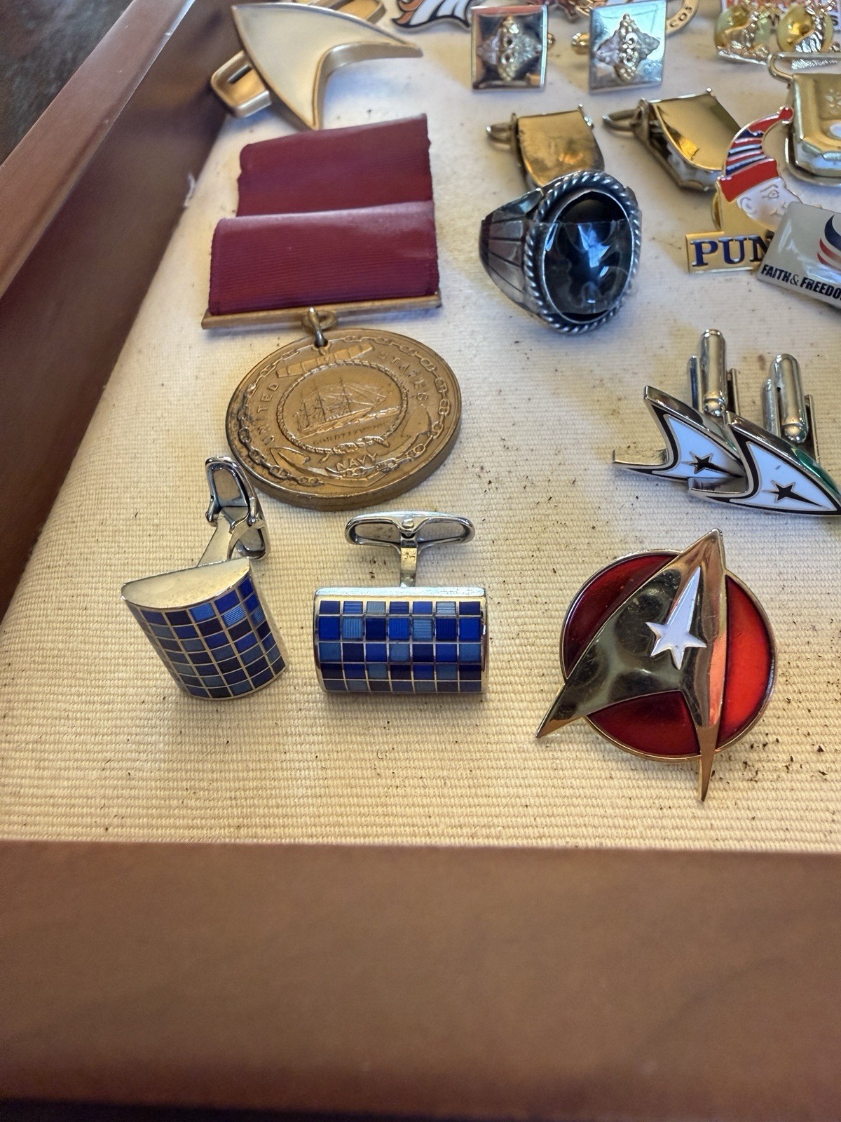 Huge Vintage Men’s Accessories Pins Memorabilia Cuff links Sports Political Tie
