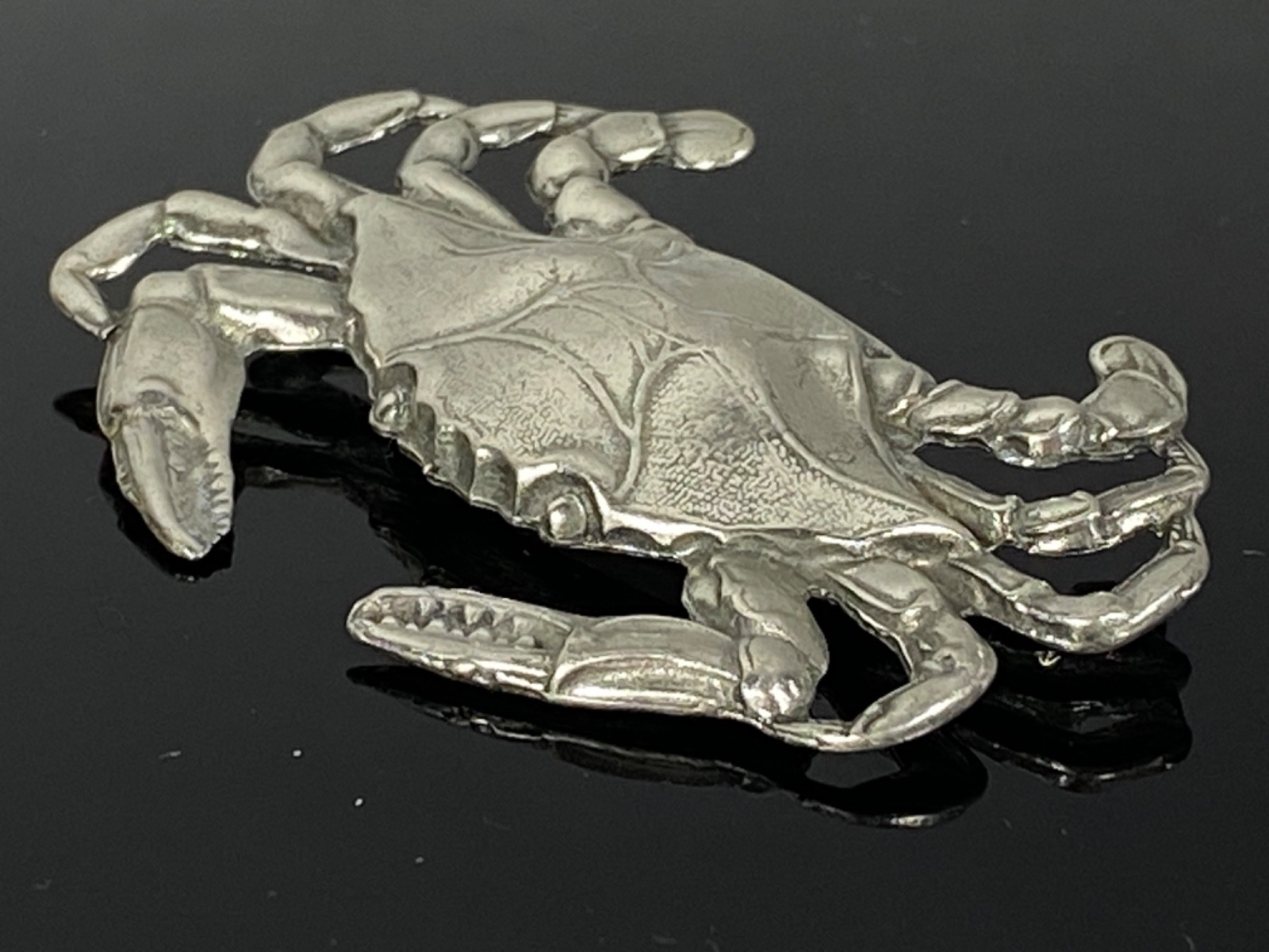 SALISBURY PEWTER CRAB Pin Brooch Made in USA Vintage