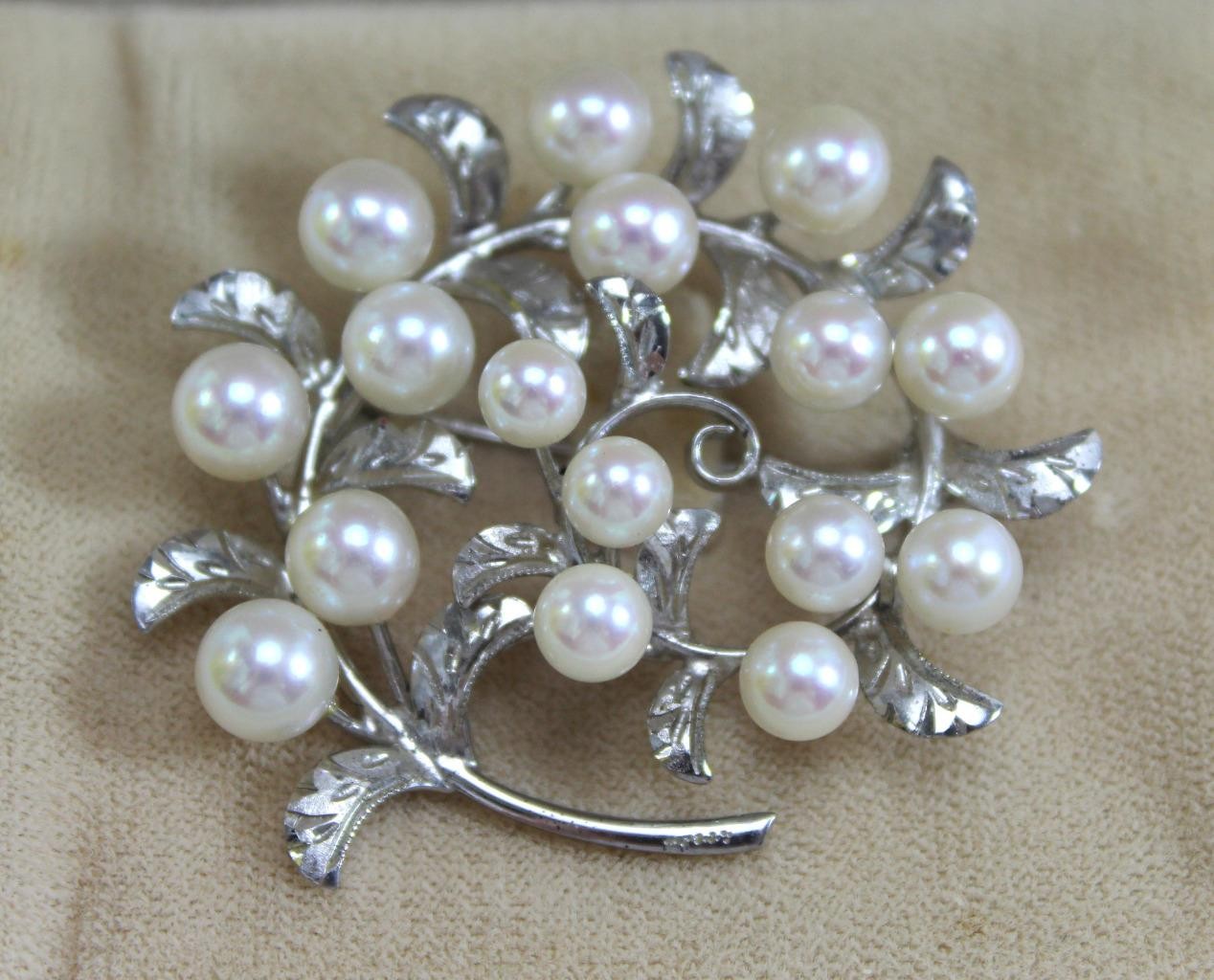 Maruwa Pearl Co. Silver Brooch w/ Cultured Pearls & Original Box
