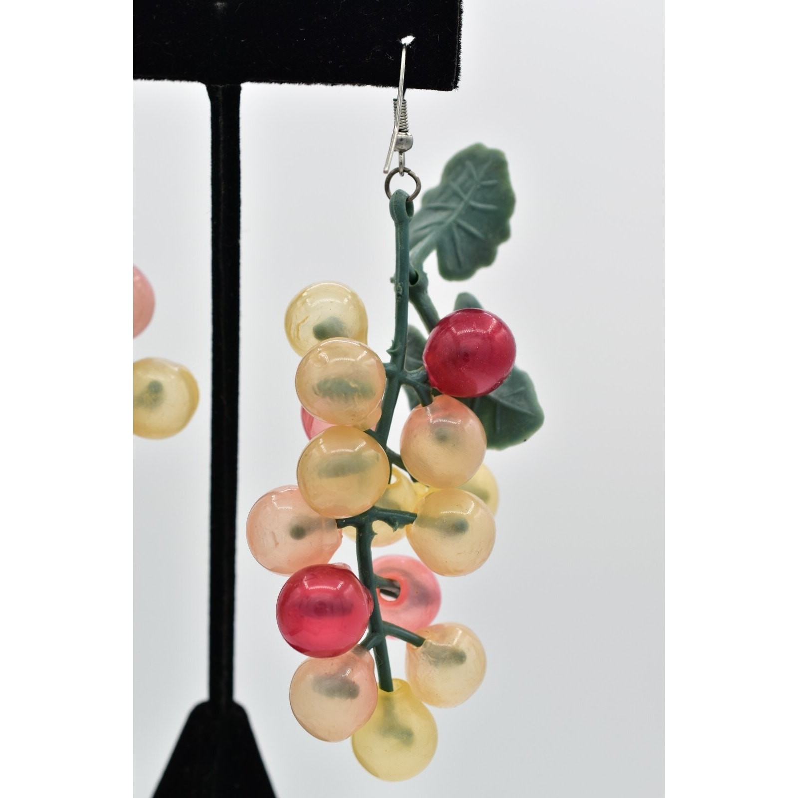 Vintage 3.5″ Grapevine Earrings Grapes Vine Multi-Color Lucite Fruit Chunky 9E